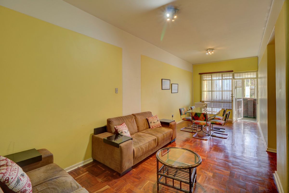 Apartment For Sale in Parktown, Johannesburg - Photo 3