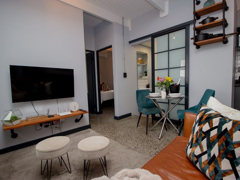 Modern Coastal Living - Furnished Apartment with partial Sea Views - Photo 2