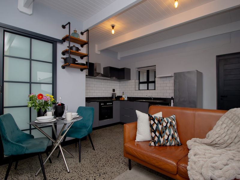 Modern Coastal Living - Furnished Apartment with partial Sea Views - Photo 9