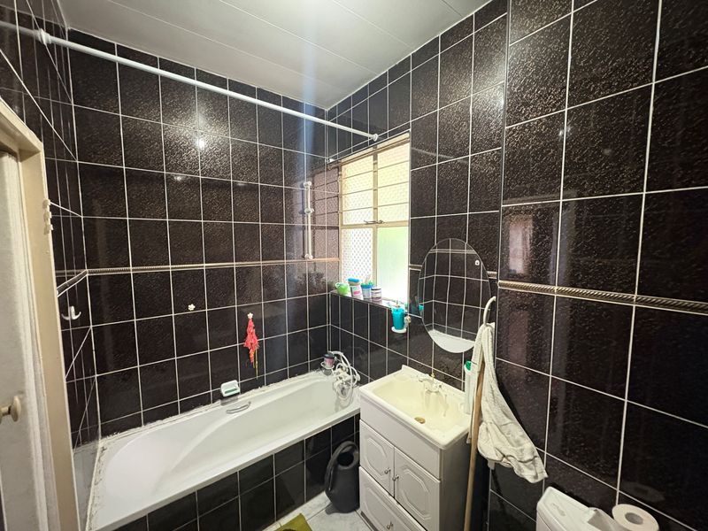 Apartment For Sale in Horizon View, Roodepoort - Photo 8