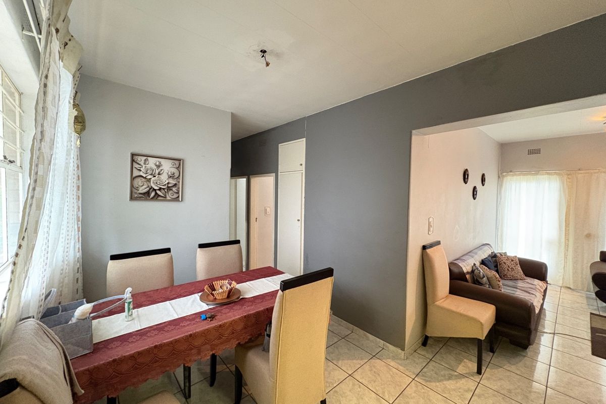 Apartment For Sale in Horizon View, Roodepoort - Photo 4