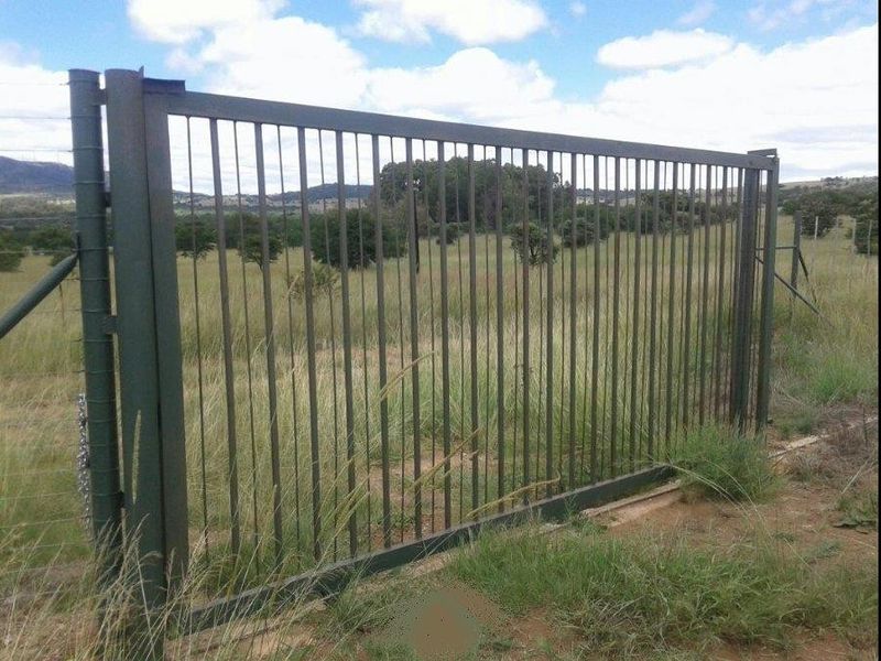 Fully game fenced slice of the african bush in the foothills of the ysterberg halfway - Photo 8