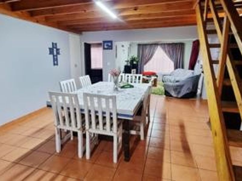 Spacious 4 Bedroom Cluster - Excellent Value in Glen Marais - Photo 5