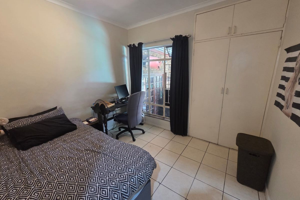 Three bedroom home with potential for 4th bedroom - Photo 5
