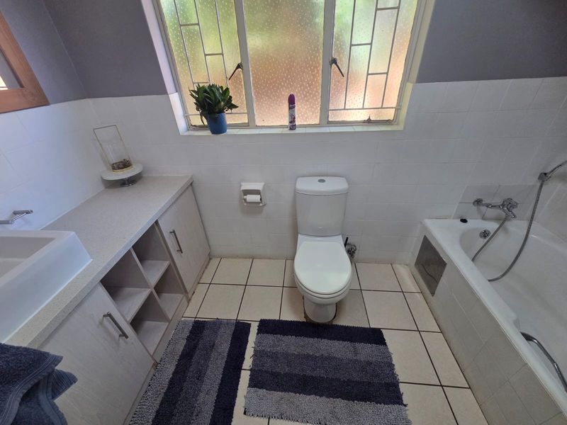 Three bedroom home with potential for 4th bedroom - Photo 7