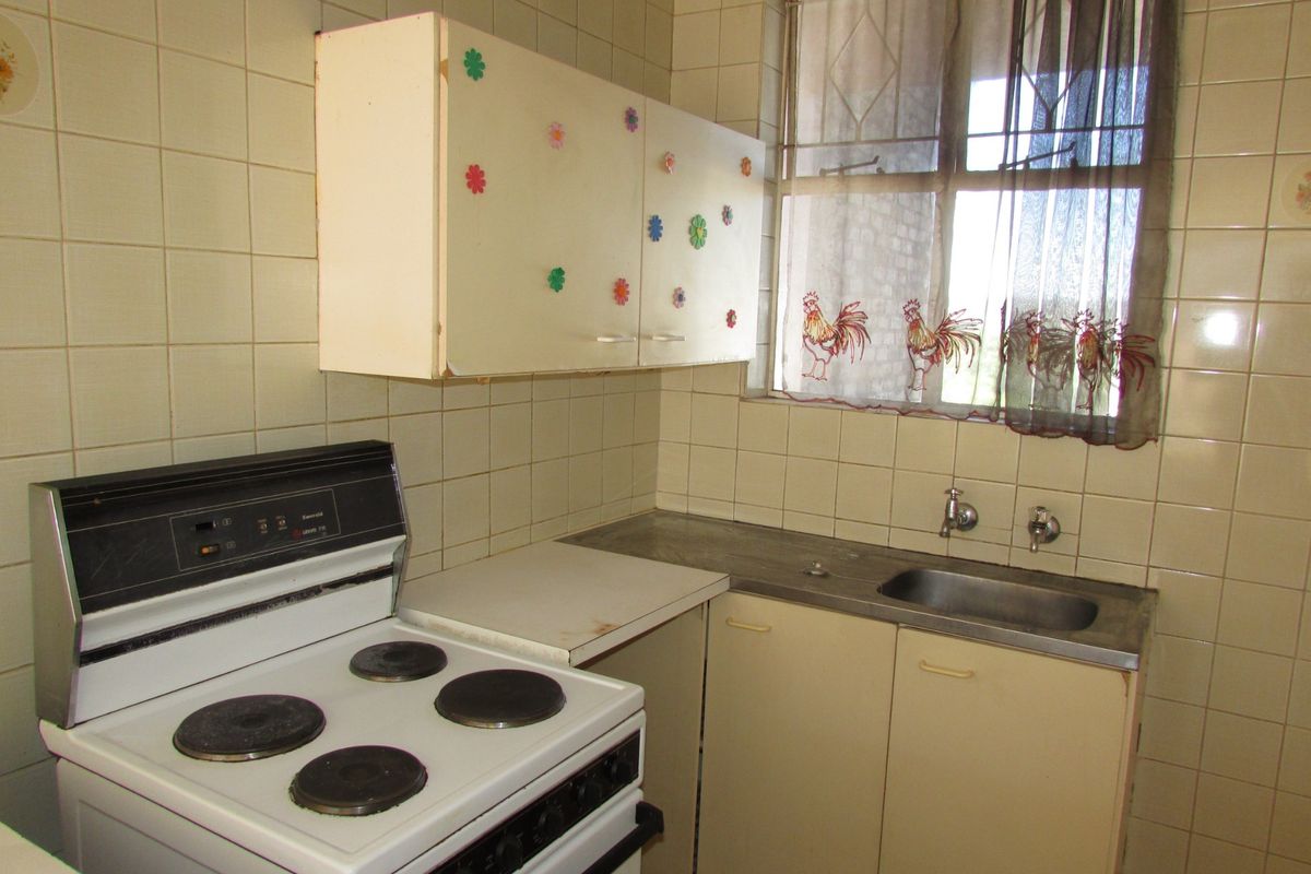 2 Bedroom Apartment - Photo 5