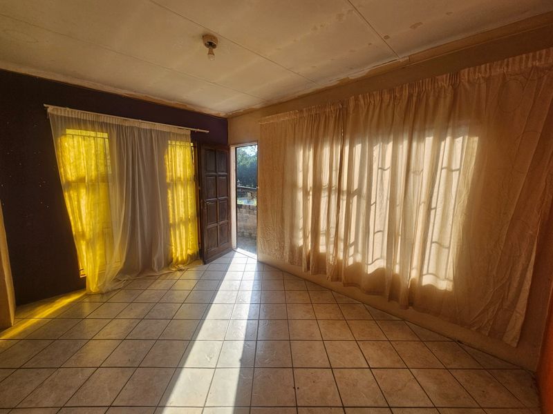 House For Sale in West Acres Ext 13, West Acres, Nelspruit - Photo 4