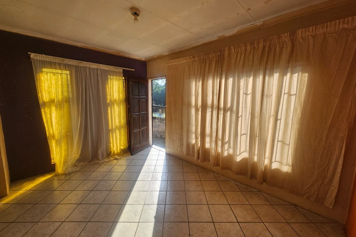 House For Sale in West Acres Ext 13, West Acres, Nelspruit - Photo 4