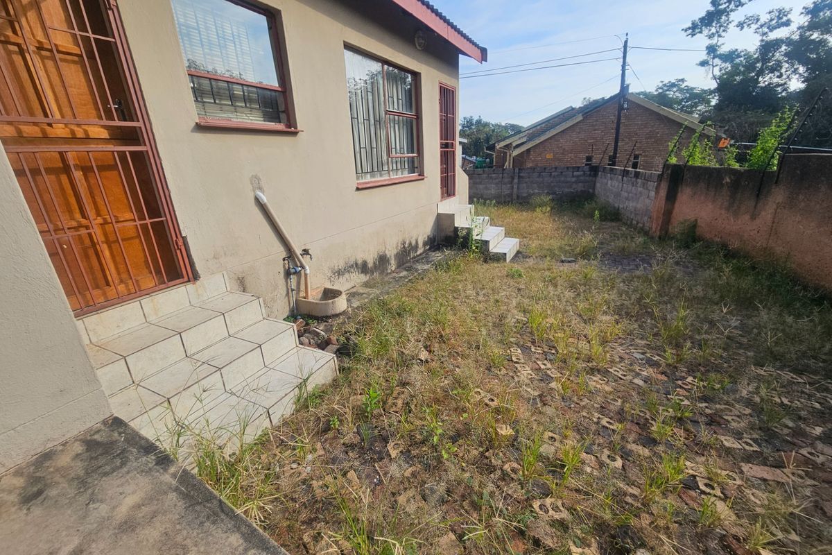 House For Sale in West Acres Ext 13, West Acres, Nelspruit - Photo 2