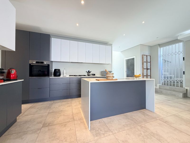 Apartment For Sale in Edenburg, Sandton - Photo 3