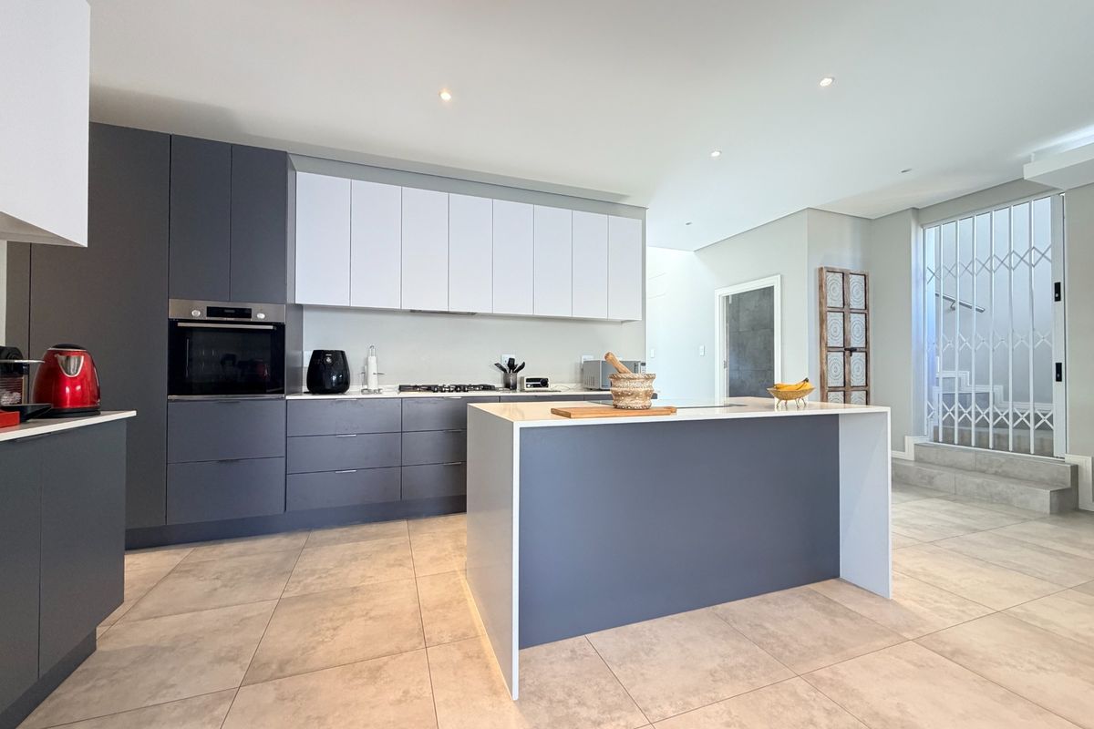 Apartment For Sale in Edenburg, Sandton - Photo 3
