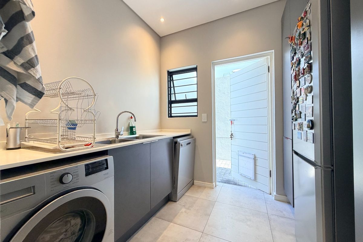 Apartment For Sale in Edenburg, Sandton - Photo 5