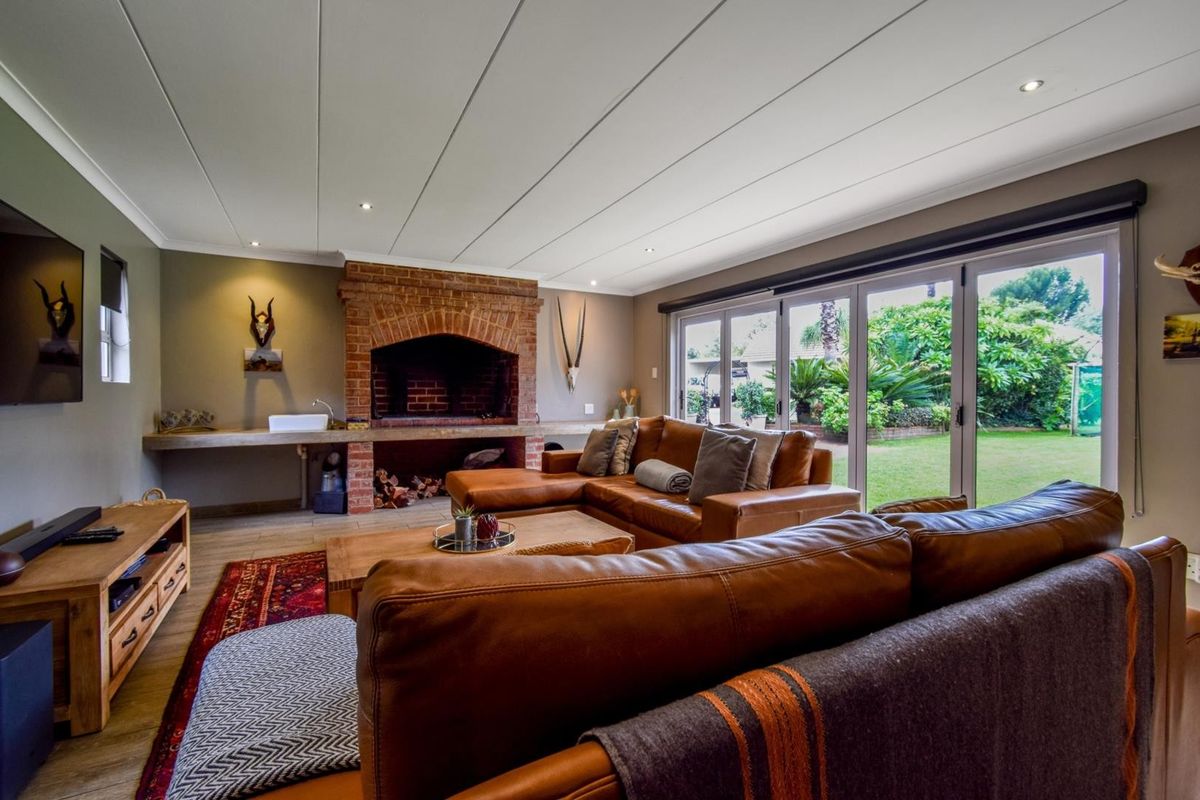 House For Sale in Wierda Park, Centurion - Photo 2