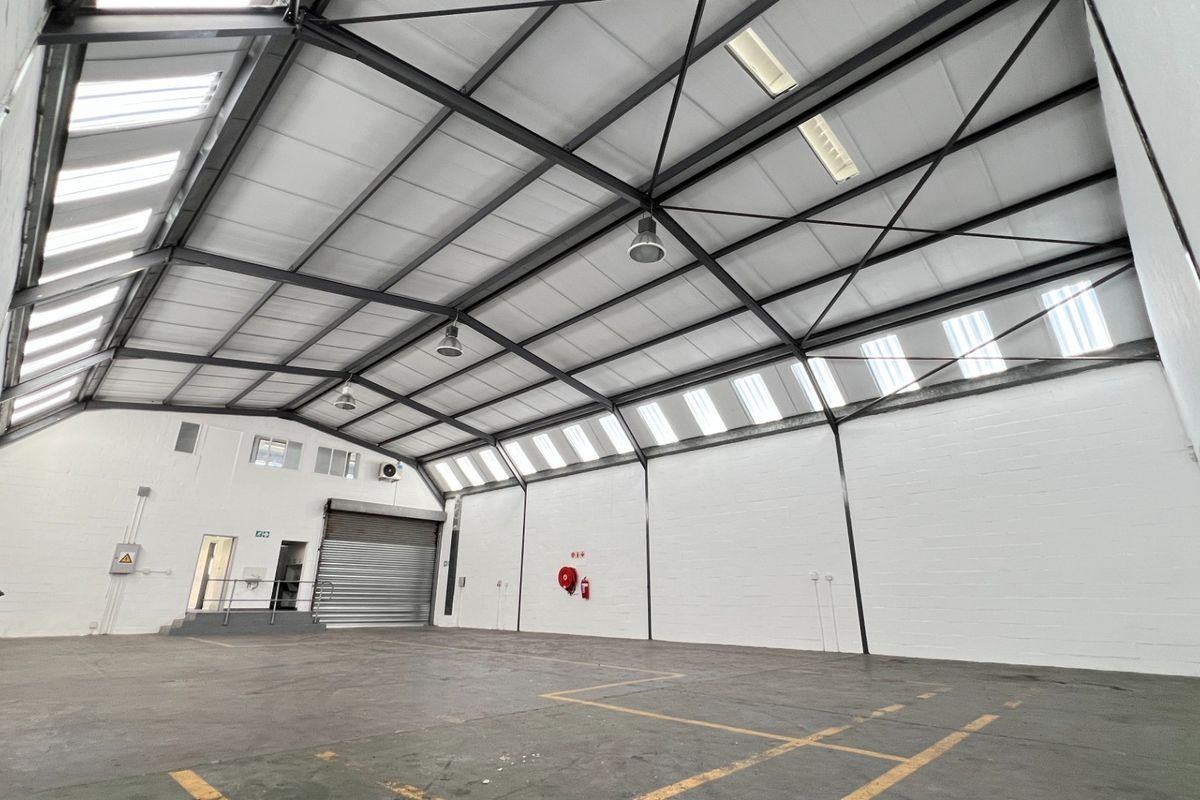 366m2 Warehouse To Let in Montague Gardens, Cape Town | Alternator Park | Unit 18 - Photo 2