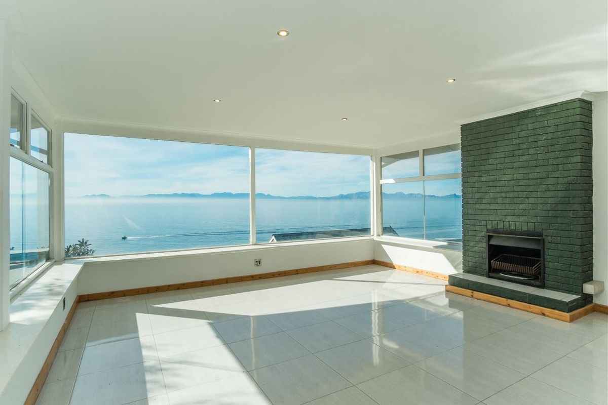 House For Sale in Murdock Valley, Simons Town - Photo 4