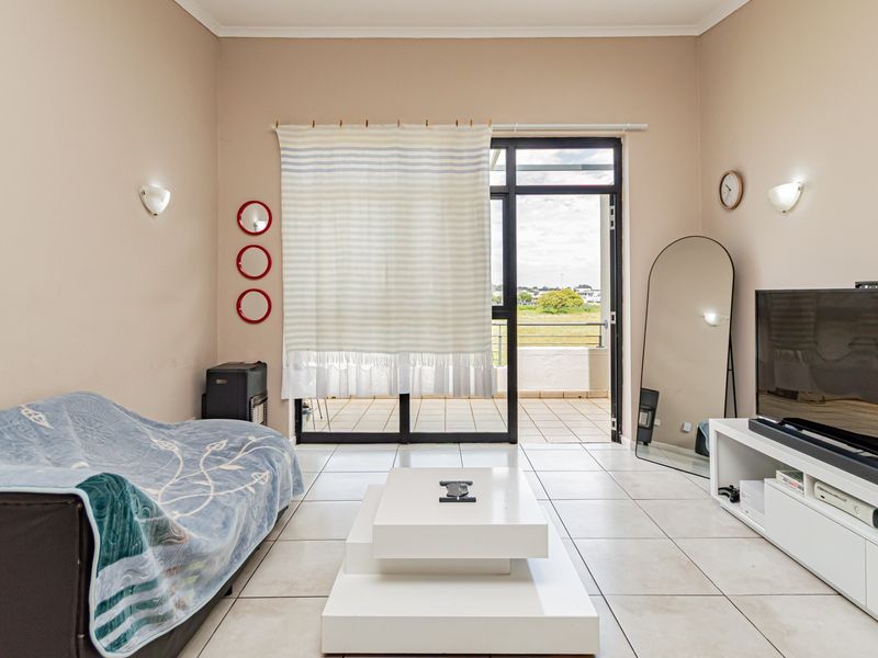 Impressively stunning, up-market and secure - All costs included - Photo 4