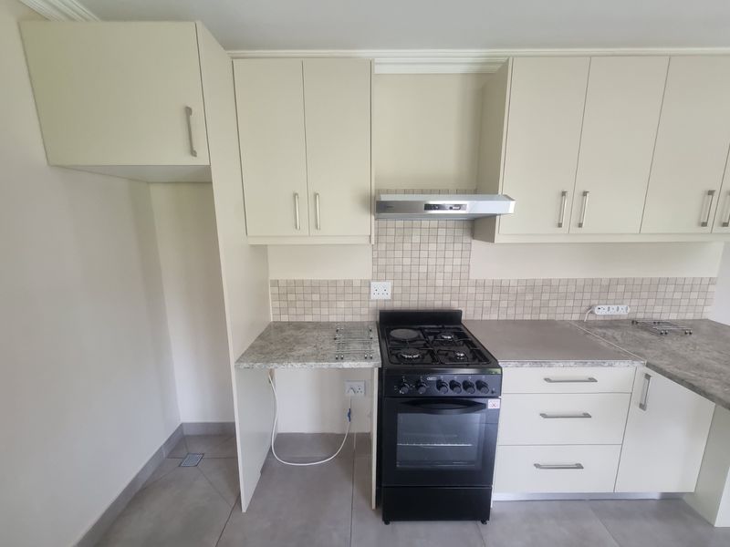 Unfurnished Studio garden flat available - Constantia - 1 July - Photo 6