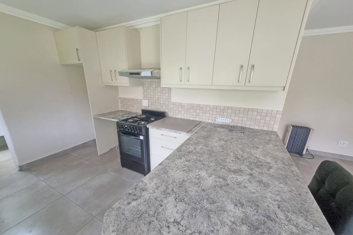 Unfurnished Studio garden flat available - Constantia - 1 July - Photo 5