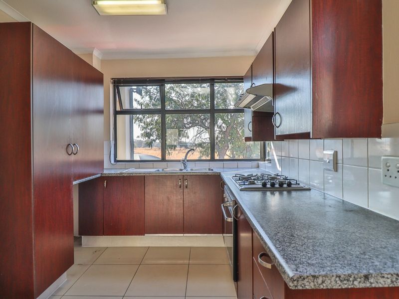 Impressively stylish and secure living - All costs included - Photo 10