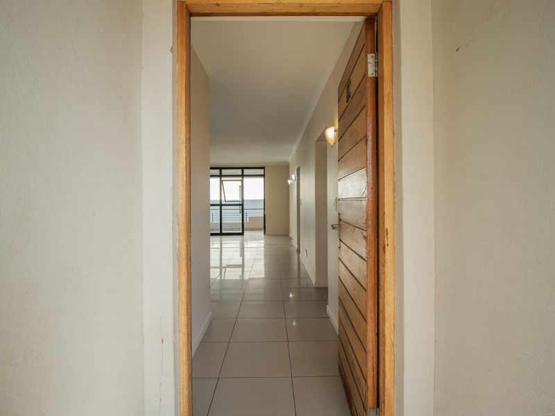Impressively stylish and secure living - All costs included - Photo 2