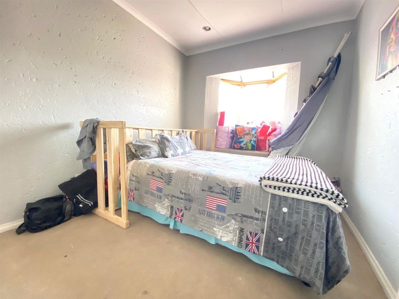 Apartment For Sale in Buurendal, Germiston - Photo 8