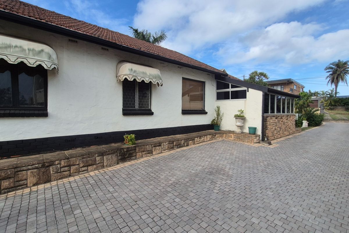 Multiple Rental Income Property for Sale Marine Drive, Bluff, Durban. - Photo 2