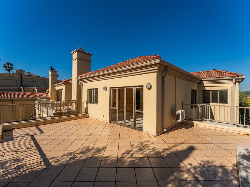 Luxury 8 Bedroom Property in Dainfern Golf Estate - Photo 10