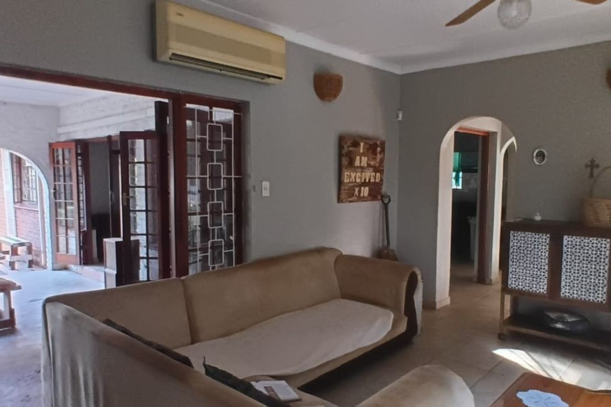 4 Bedroom House with Flatlet for Sale in Kwambonambi, KwaZulu Natal - Photo 5