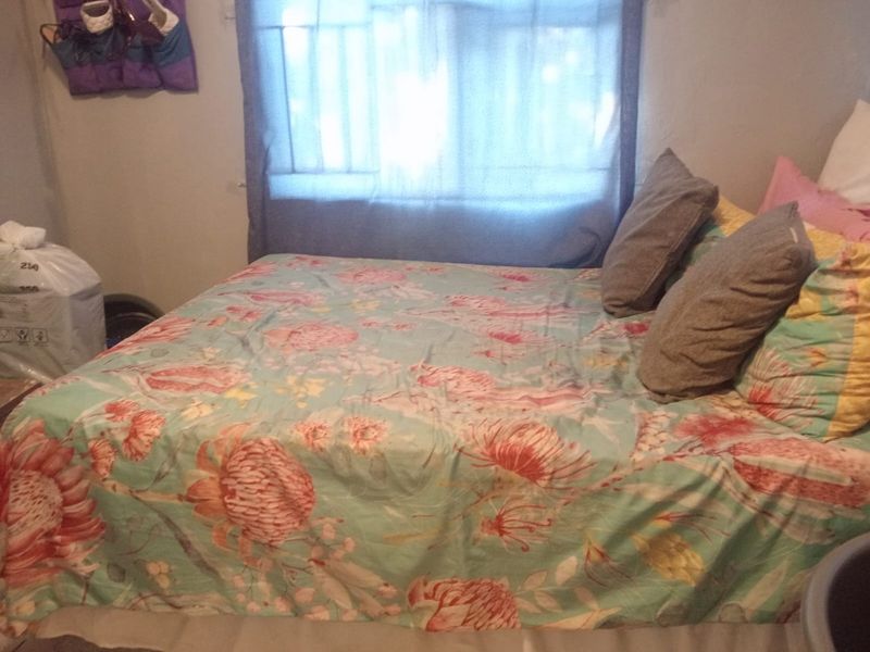 Spacious 4 Bedroom Investment Apartment in Southernwood - Photo 6