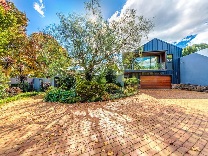 Unique 4 bedroom home in Craighall - Photo 8