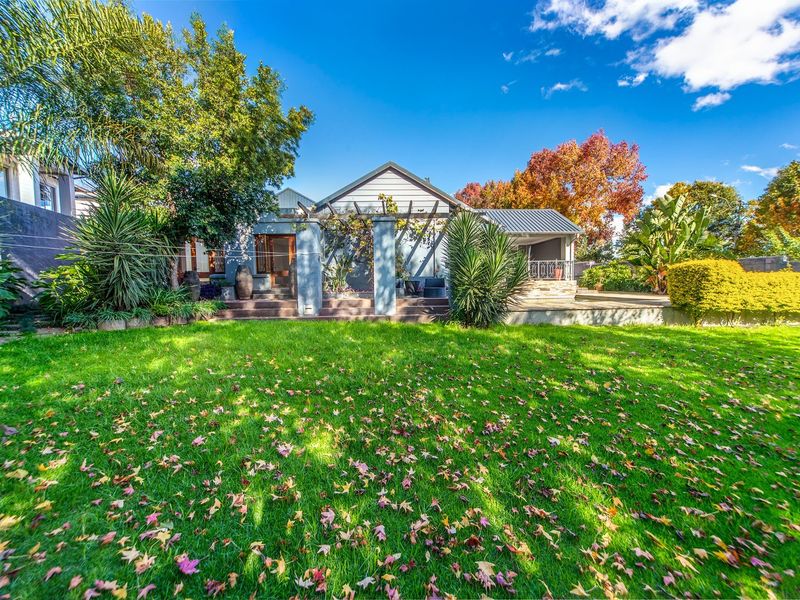 Unique 4 bedroom home in Craighall - Photo 4