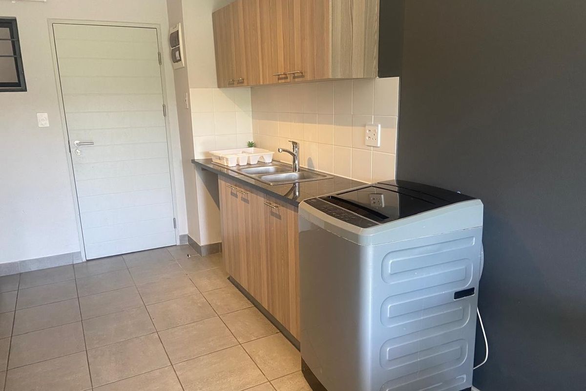 Apartment To Rent in Umbogintwini, Amanzimtoti, KwaZulu Natal - Photo 5