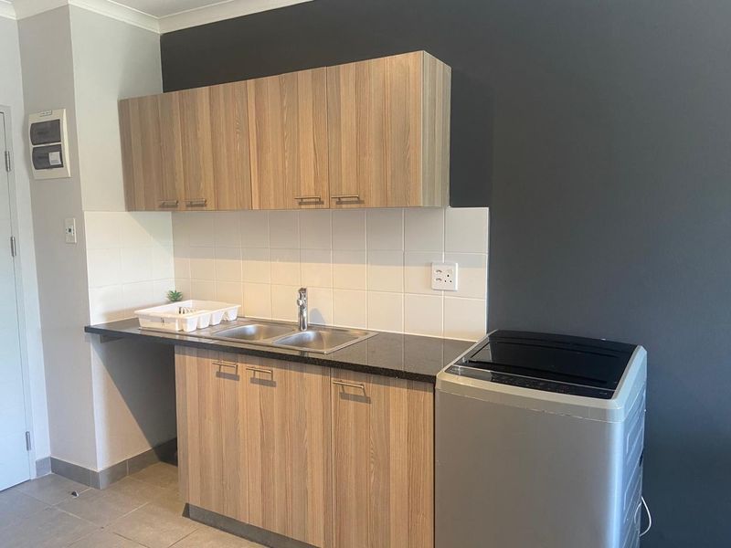 Apartment To Rent in Umbogintwini, Amanzimtoti, KwaZulu Natal - Photo 6