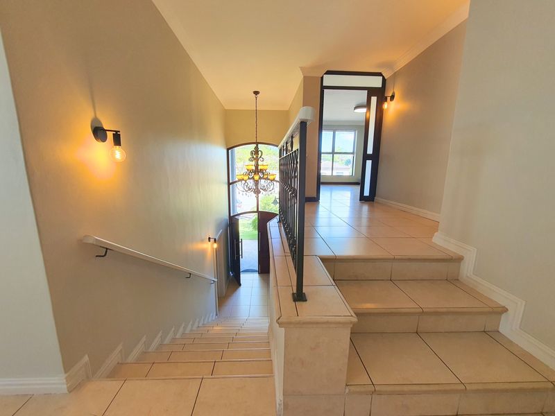 6-Bedroom Luxury Masterpiece in Premier Security Estate - Photo 9
