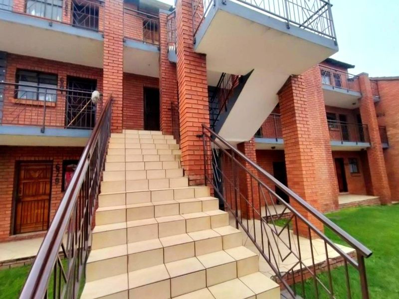 Charming 2 bedroom apartment available in wonderpark estate - Photo 2