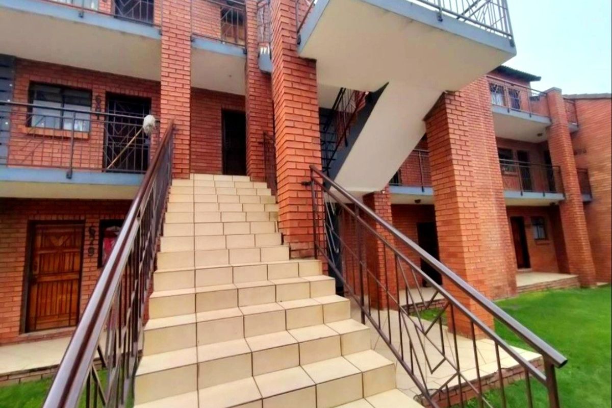 Charming 2 bedroom apartment available in wonderpark estate - Photo 2