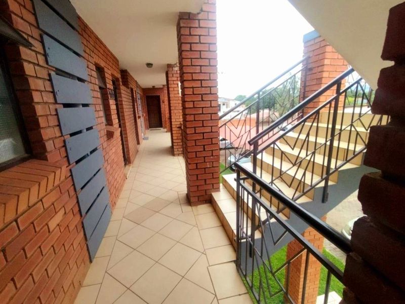 Charming 2 bedroom apartment available in wonderpark estate - Photo 3
