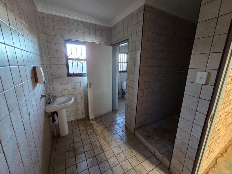 Industrial Property To Let in Vaalbank, Middelburg - Photo 10