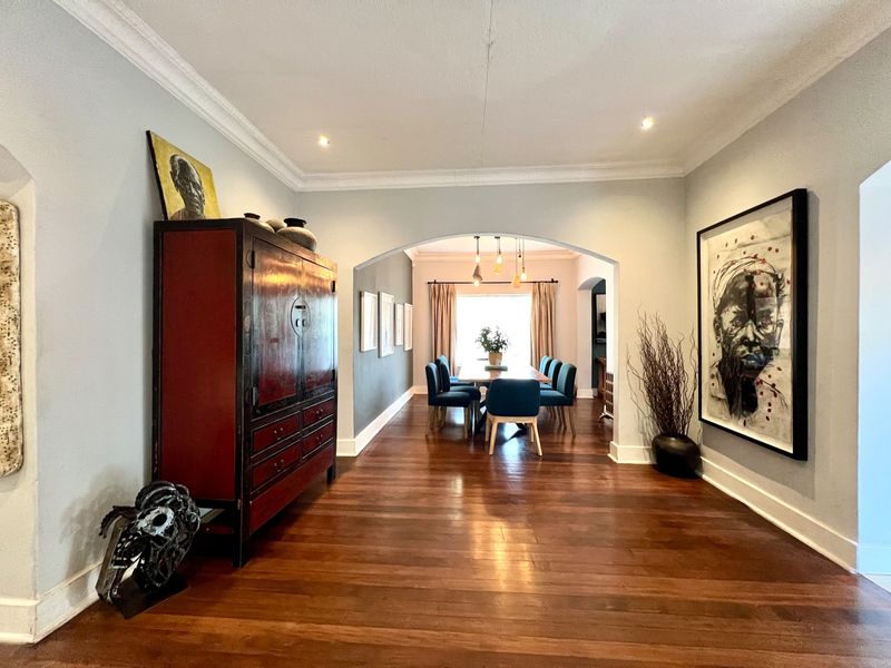 3 Bed Family House To Rent in Parktown North, Johannesburg - Photo 5