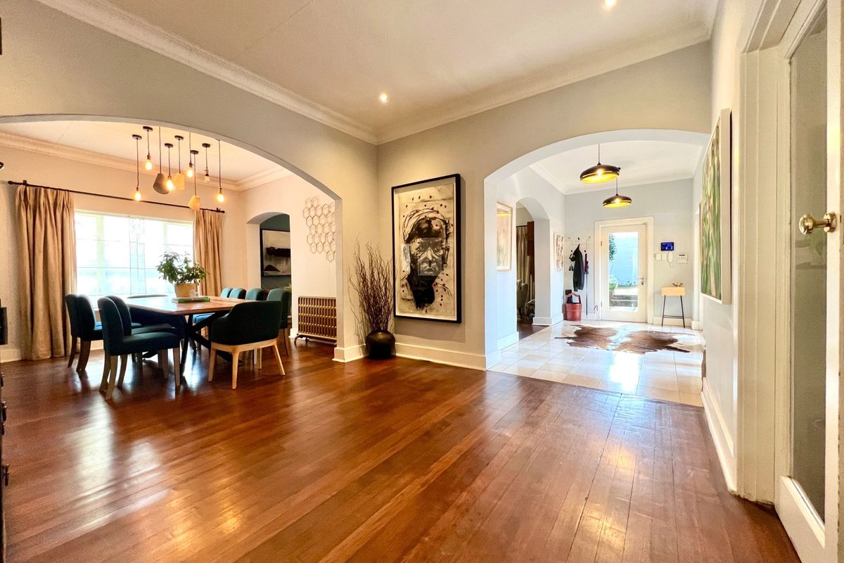 3 Bed Family House To Rent in Parktown North, Johannesburg - Photo 4