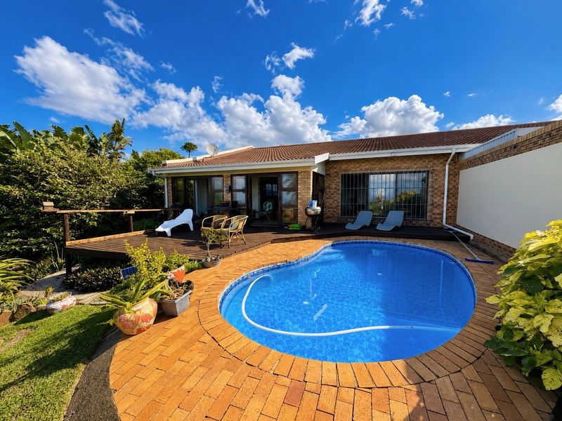 Elegant Sea View Townhouse with Private Pool and Spacious Garden - Photo 1