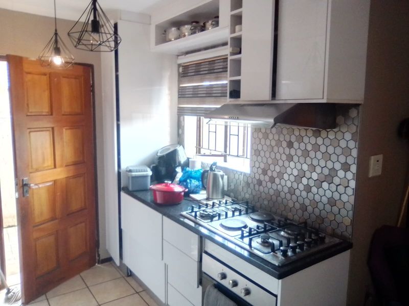 House To Rent in Protea Glen, Soweto - Photo 6