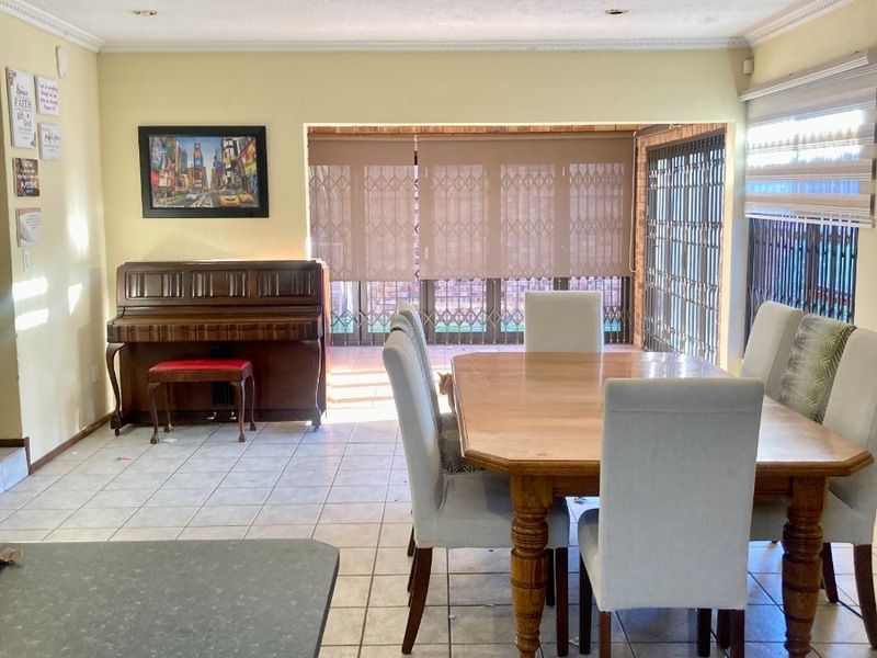 Spacious Family Home in Secured Estate - Photo 5