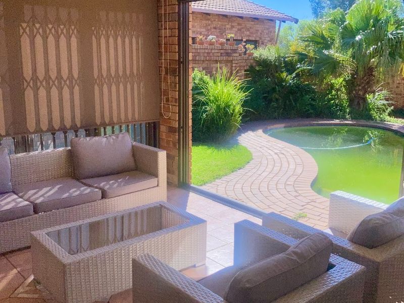 Spacious Family Home in Secured Estate - Photo 4