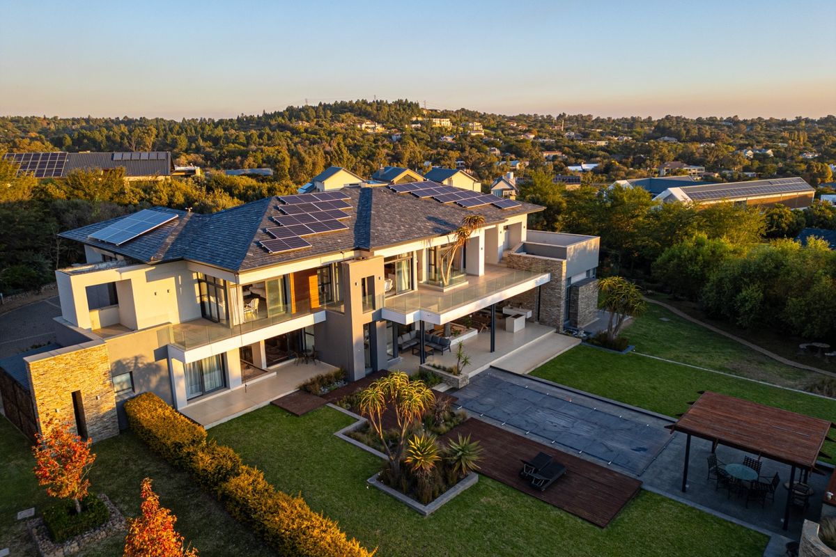 Timeless Luxury In Blue Hills Equestrian Estate - Photo 4