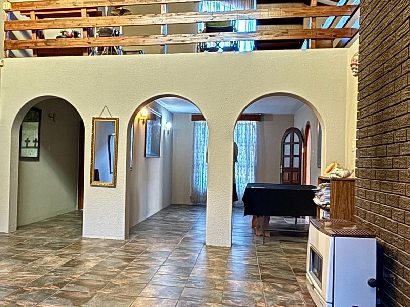 For sale - Modern and Spacious home - Photo 6