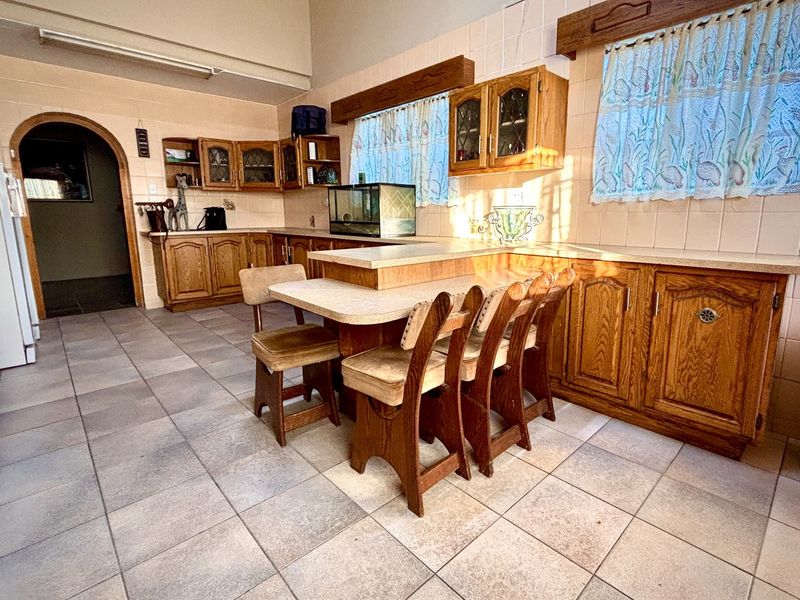 For sale - Modern and Spacious home - Photo 3