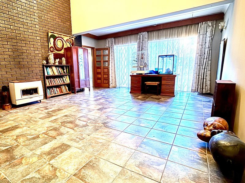 For sale - Modern and Spacious home - Photo 5