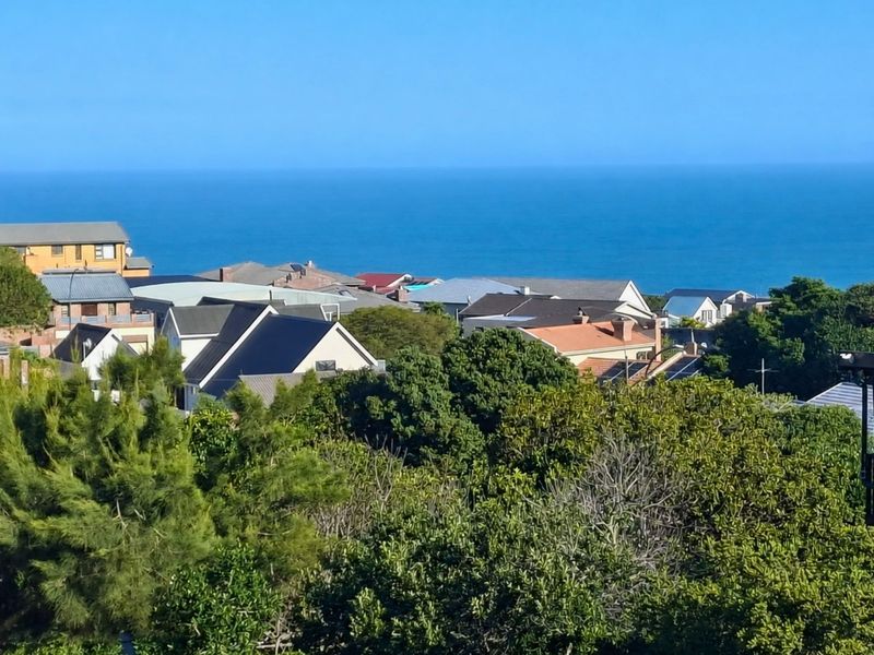 Effortless Coastal Living with Warm Contemporary Character - Photo 2