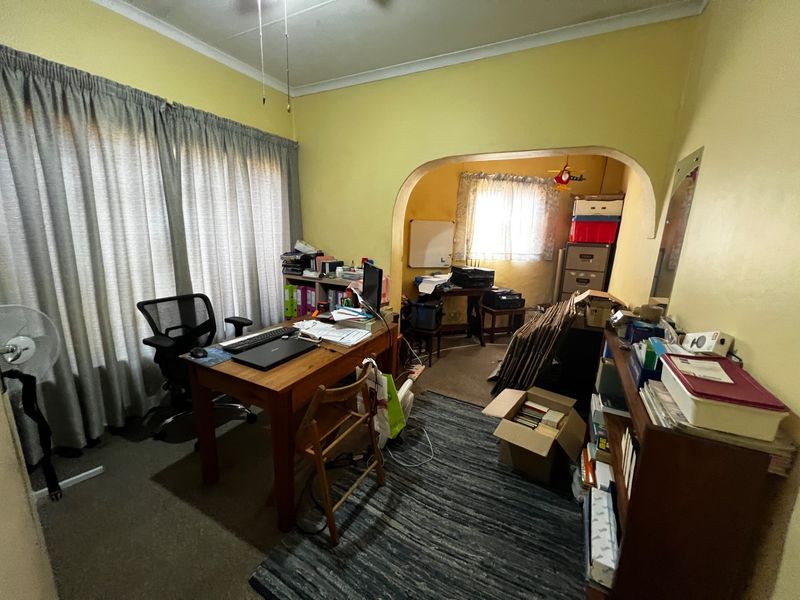 4 bedroom House 3 bathroom For Sale in Wierda Park Centurion - Photo 9